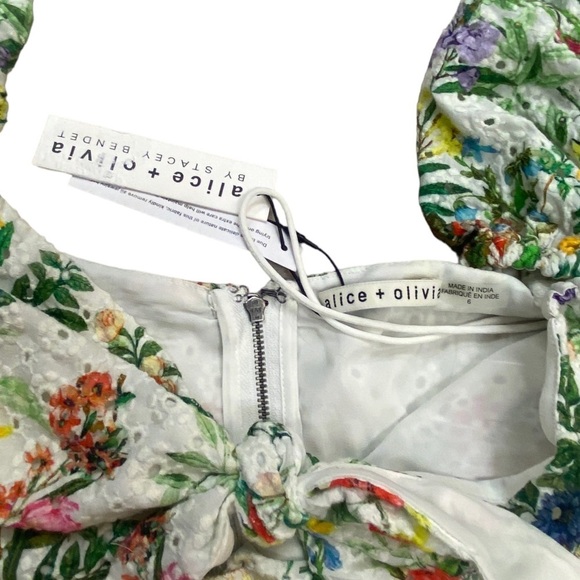 NWT Alice + Olivia Kristie Floral Print Puff Sleeve Dress Green White Multi 6 - Picture 6 of 8